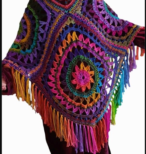 Poncho grannysquare fatto - fatto, a