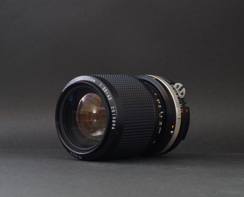 Top mint nikon - 【top,