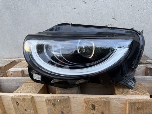 Faro proiettore anteriore led