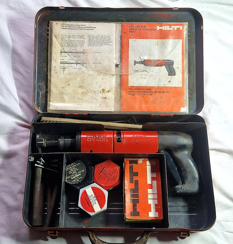 Pistola per unghie hilti - unghie,