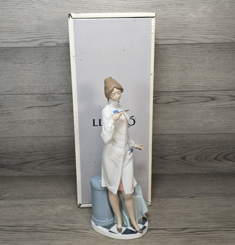 Figurina lladro medico - lladro,
