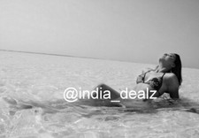 Foto a colori stile nudo donna