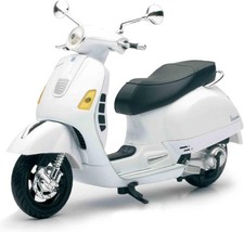 Vespa GTS 300 Super Die Cast