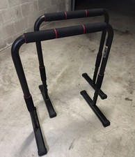 Barre Parallele Dip Station