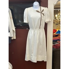Vintage Leslie Fay Cream