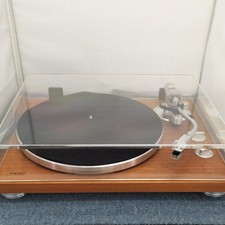 TEAC TN-400BT Giradischi