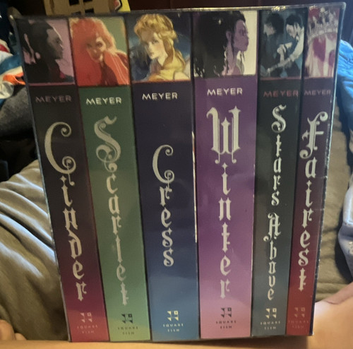 The lunar chronicles boxed - boxed, set