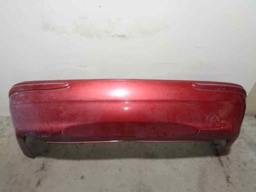 Paragolpes trasero 4 puertas - /,