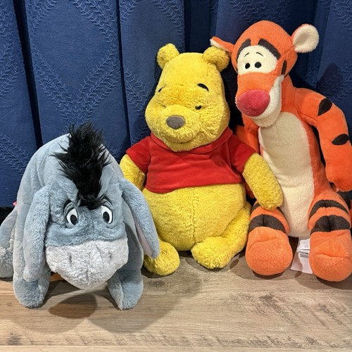 Disney store genuine winnie - disney,