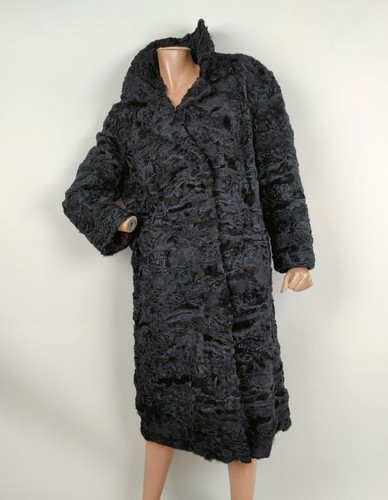 Pelliccia astrakan cappotto