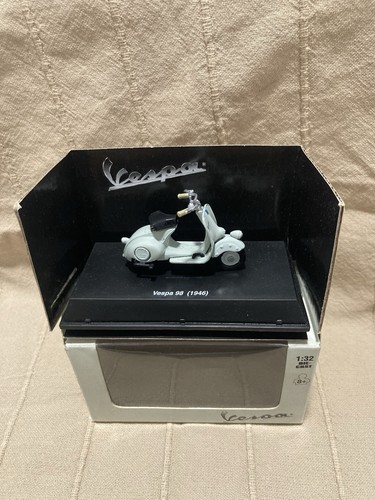 New ray diecast piaggio - new,