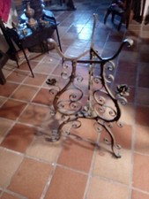 Vendo trespolo in ferro epoca