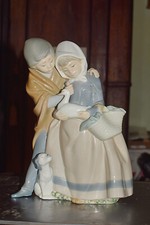 PORCELLANA NAO  BY LLADRO  STATUETTA PASTORELLi CON PAPERA 26 CM. SCULTURA