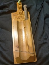 ANTICA AFFETTATRICE PER SALUMI IN LEGNO DA MURO O DA TAVOLO ANNI 70 