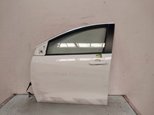 FRONT LEFT DOOR Toyota Yaris