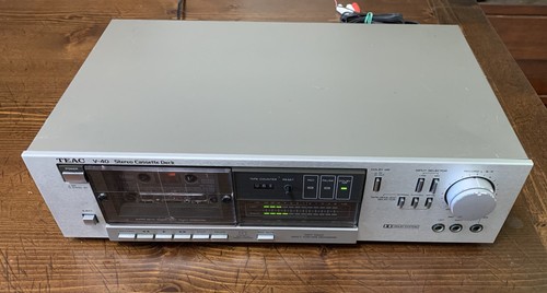 Teac stereo cassette deck - v-40,