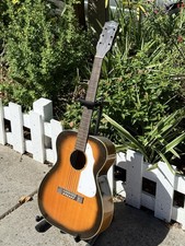 Chitarra acustica vintage