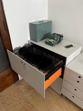 Classificatore in metallo per cartelle sospese (Fantoni serie Meta)