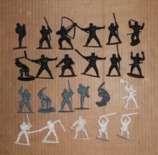 Ninja guerrieri in Plastica come Soldatini Spade Bastoni Stelle Nunchaku Vintage