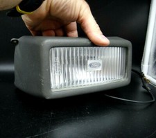 VECCHIO FANALE FARO PROIETTORE PER AUTOMOBILE FORD - 361.21 - 