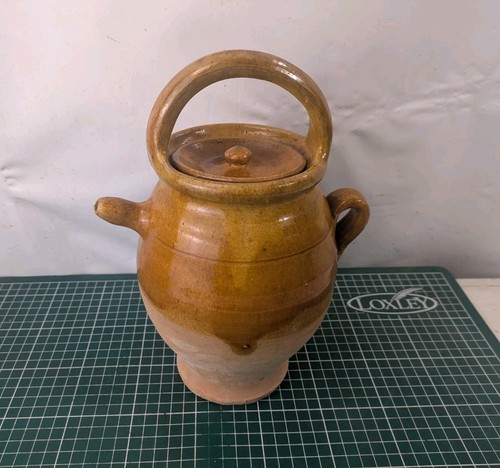 Antica pentola francese giallo