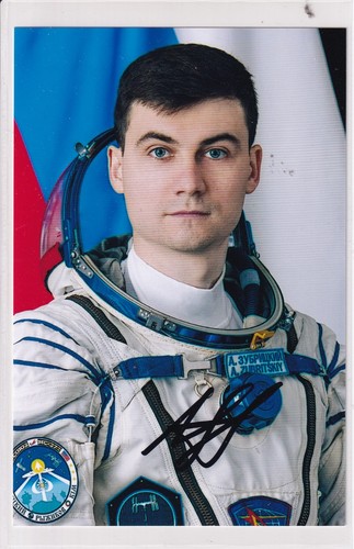 Iss soyuz cartolina - soyuz,