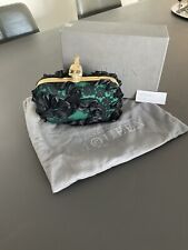 Borsa pochette Alexander McQueen Punk Baroc con volant e teschio