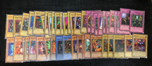 Lotto misto carte yugioh - 48,