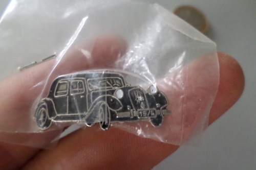 Insigne pin broche - s,