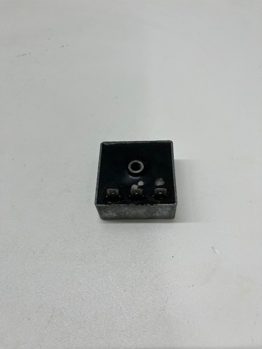 Regolatore tensione 12v - tensione,