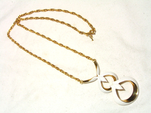 Collana pendente vintage - a,