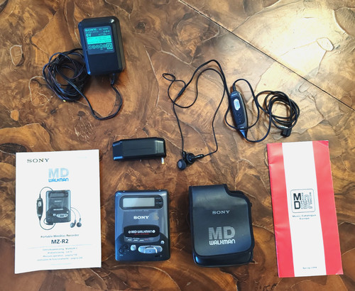 Sony walkman minidisc - mz-r2,