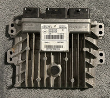 ECU CALCULATEUR MOTEUR RENAULT