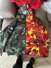 Giacca Supreme x The North