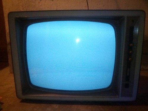 Grosso televisore vintage