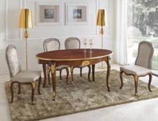 TAVOLO DA PRANZO OVALE ALLUNGABILE CON SEDIE E CAPOTAVOLA IN LEGNO NOCE E ORO