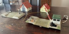 Lotto 4 Pezzi Modellismo Ferroviario: Passaggi A Livello E Case Illuminabili