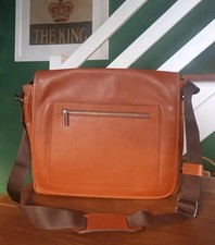 Borsa messenger Billionaire