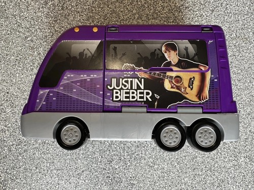 Justin bieber rockin - justin, tour
