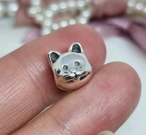 Ciondolo gatto curioso argento