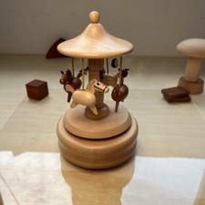 Giostra decorazione legno