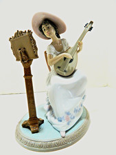 LLADRO   #6408  SWEET  SONG 