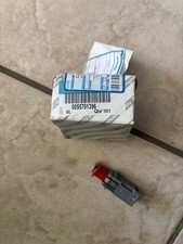 55701396 INTERRUTTORE LUCE FRENO ORIGINALE  FIAT SEDICI - GRANDE PUNTO COME FOTO