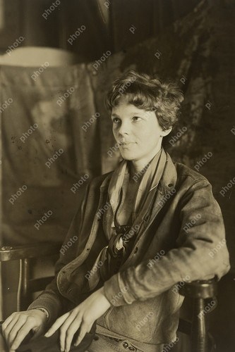 Amelia earhart photo - ,