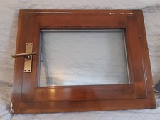 Finestra interna in legno con