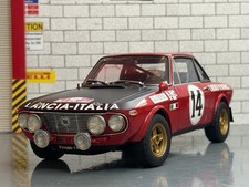 1:18 *BOXED* AUTOart 1972