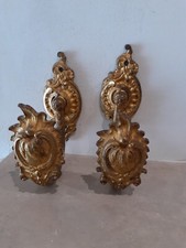 Coppia Di Reggitende Ambrasse