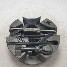 CJ8TA-AY11-17009-AA Kit attrezzi cric chiave gancio traino Ford Fiesta VI 1.0BEN