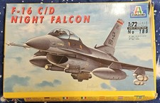 F-16 C/D Night Falcon Italeri