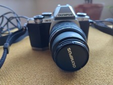 Olympus OM-D E-M10 con 14-42